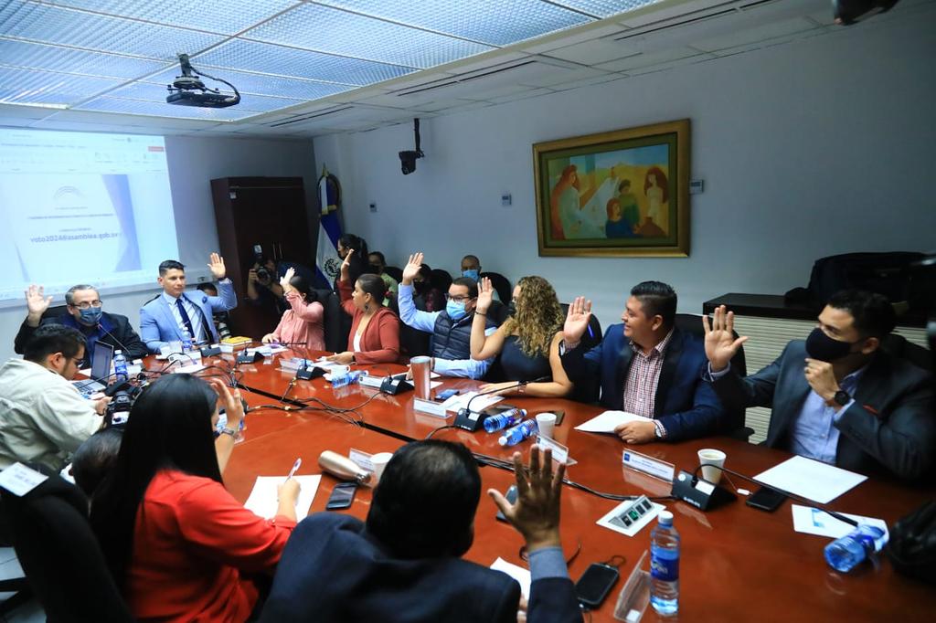Bancada Cyan aprueba foro nacional sobre Ley de Voto en el Exterior bancada-cyan-aprueba-foro-nacional-sobre-ley-de-voto-en-el-exterior